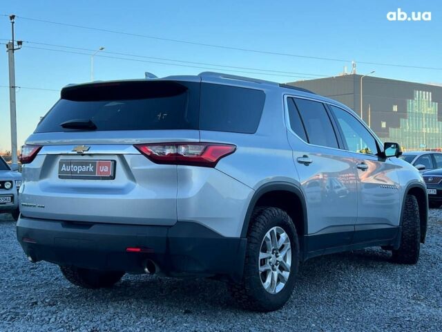 Серый Шевроле Траверс, объемом двигателя 3.6 л и пробегом 177 тыс. км за 17490 $, фото 7 на Automoto.ua