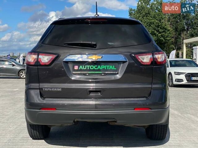 Серый Шевроле Траверс, объемом двигателя 3.56 л и пробегом 114 тыс. км за 12990 $, фото 8 на Automoto.ua