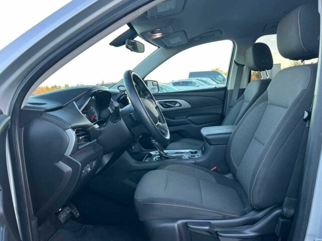 Сірий Шевроле Траверс, об'ємом двигуна 3.6 л та пробігом 177 тис. км за 17490 $, фото 19 на Automoto.ua