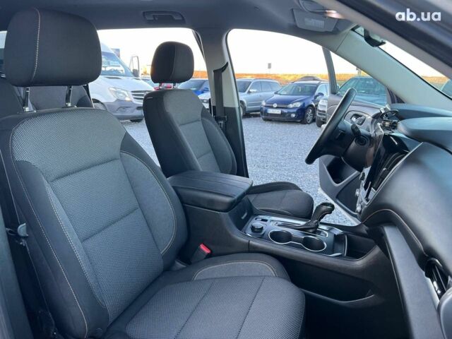 Серый Шевроле Траверс, объемом двигателя 3.6 л и пробегом 177 тыс. км за 17490 $, фото 40 на Automoto.ua