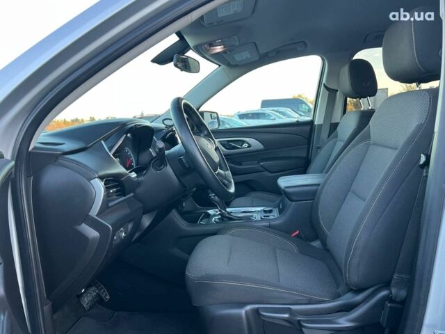 Серый Шевроле Траверс, объемом двигателя 3.6 л и пробегом 177 тыс. км за 17490 $, фото 19 на Automoto.ua