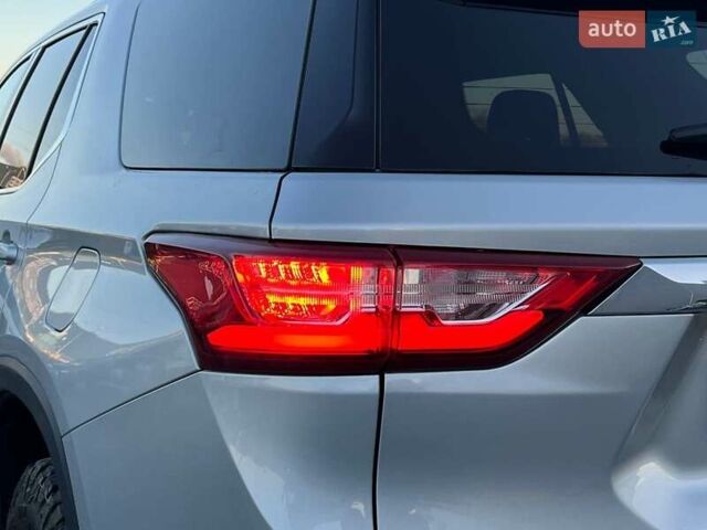 Сірий Шевроле Траверс, об'ємом двигуна 3.6 л та пробігом 177 тис. км за 17490 $, фото 42 на Automoto.ua