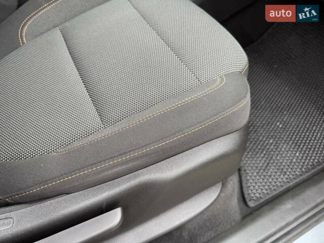 Шевроле Траверс 2017 в Днепре (Днепропетровске) на Automoto.ua Серый Шевроле Траверс, объемом двигателя 3.56 л и пробегом 75 тыс. км за 18500 $, фото 31 на Automoto.ua