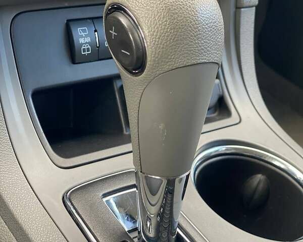 Серый Шевроле Траверс, объемом двигателя 3.56 л и пробегом 114 тыс. км за 11990 $, фото 37 на Automoto.ua