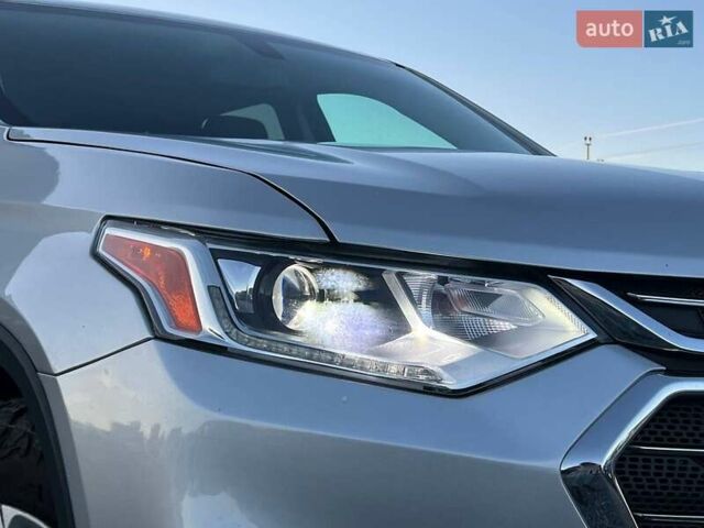 Сірий Шевроле Траверс, об'ємом двигуна 3.6 л та пробігом 177 тис. км за 17490 $, фото 12 на Automoto.ua