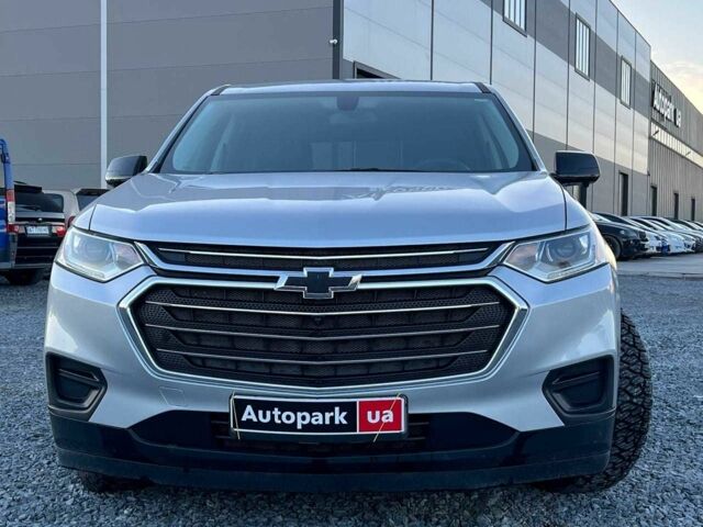 Сірий Шевроле Траверс, об'ємом двигуна 3.6 л та пробігом 177 тис. км за 17490 $, фото 1 на Automoto.ua