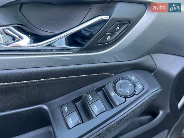 Сірий Шевроле Траверс, об'ємом двигуна 3.6 л та пробігом 177 тис. км за 17490 $, фото 15 на Automoto.ua