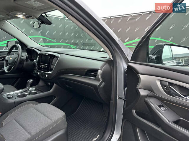 Серый Шевроле Траверс, объемом двигателя 3.56 л и пробегом 45 тыс. км за 23000 $, фото 34 на Automoto.ua