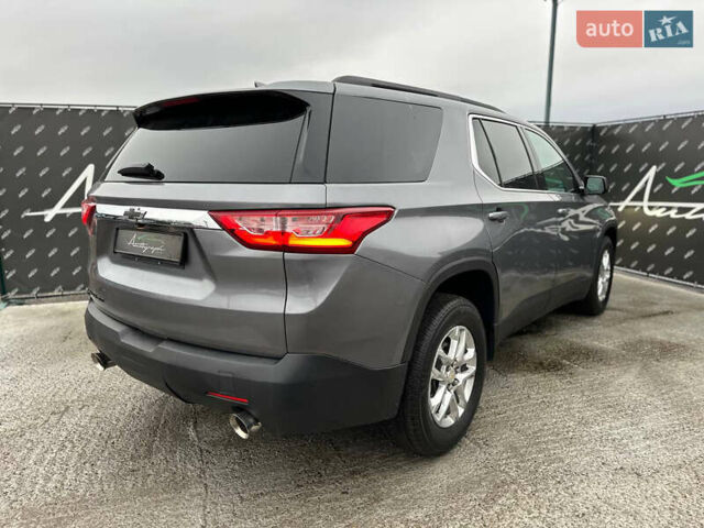 Серый Шевроле Траверс, объемом двигателя 3.56 л и пробегом 45 тыс. км за 23000 $, фото 1 на Automoto.ua