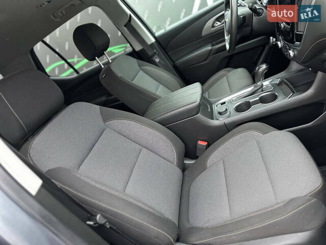 Серый Шевроле Траверс, объемом двигателя 3.56 л и пробегом 45 тыс. км за 23000 $, фото 35 на Automoto.ua