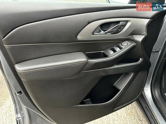 Серый Шевроле Траверс, объемом двигателя 3.56 л и пробегом 45 тыс. км за 23000 $, фото 31 на Automoto.ua