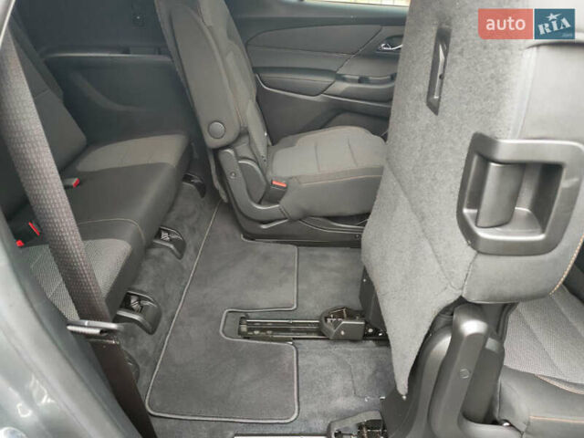 Серый Шевроле Траверс, объемом двигателя 3.6 л и пробегом 96 тыс. км за 24900 $, фото 8 на Automoto.ua