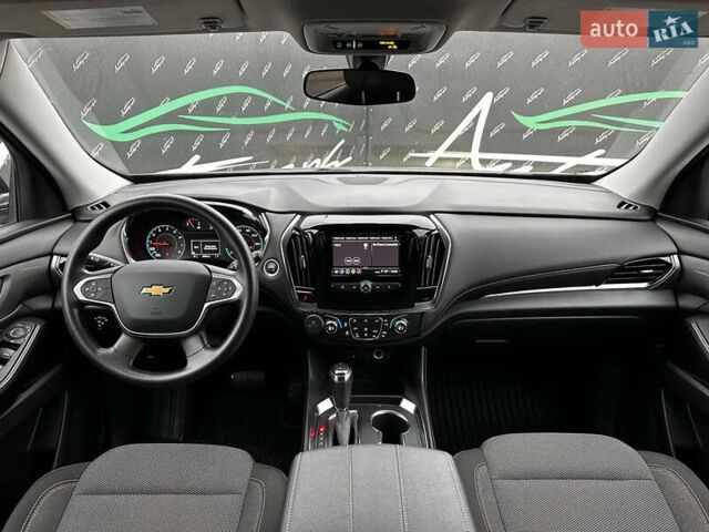 Серый Шевроле Траверс, объемом двигателя 3.56 л и пробегом 45 тыс. км за 23000 $, фото 12 на Automoto.ua