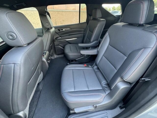 Серый Шевроле Траверс, объемом двигателя 2.5 л и пробегом 11 тыс. км за 50700 $, фото 14 на Automoto.ua