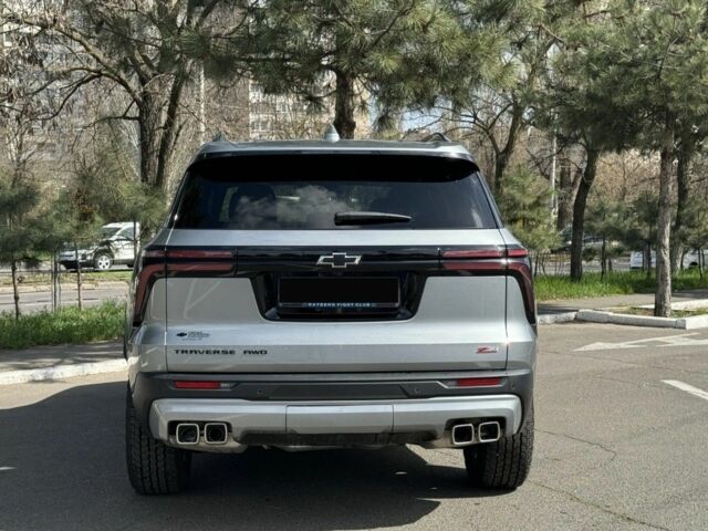 Серый Шевроле Траверс, объемом двигателя 2.5 л и пробегом 11 тыс. км за 50700 $, фото 7 на Automoto.ua