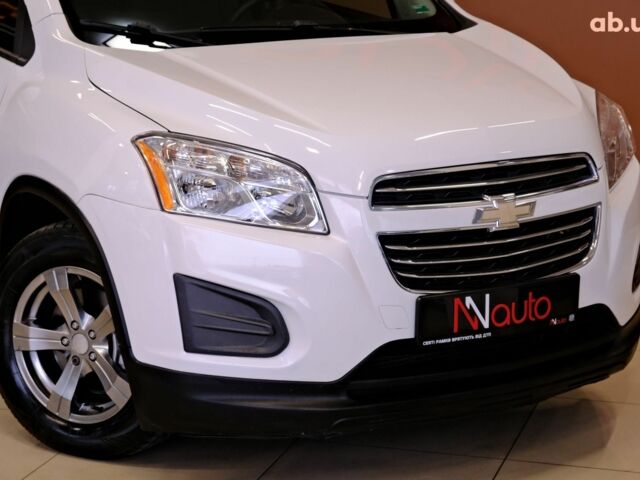 Белый Шевроле Trax, объемом двигателя 1.4 л и пробегом 123 тыс. км за 9900 $, фото 2 на Automoto.ua