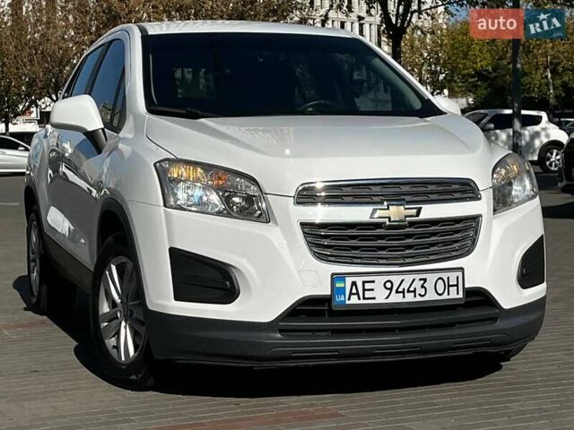 Білий Шевроле Trax, об'ємом двигуна 1.38 л та пробігом 135 тис. км за 10500 $, фото 1 на Automoto.ua