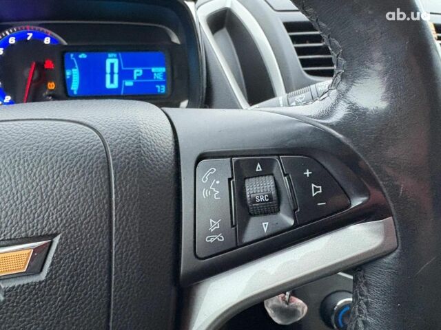 Белый Шевроле Trax, объемом двигателя 1.4 л и пробегом 94 тыс. км за 9690 $, фото 18 на Automoto.ua