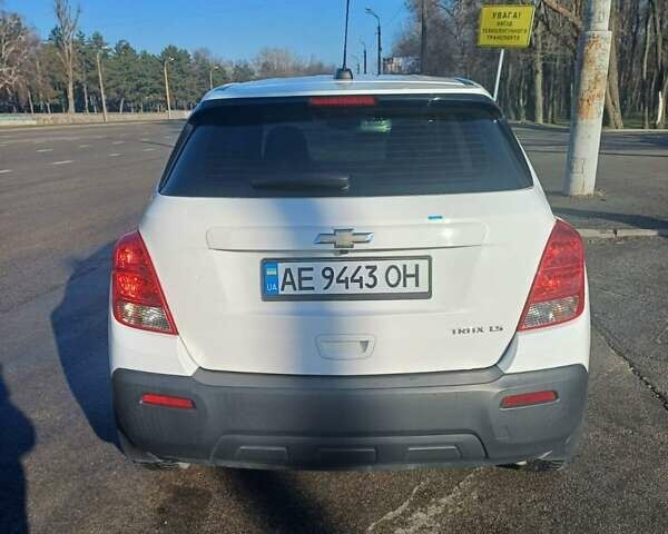 Белый Шевроле Trax, объемом двигателя 1.4 л и пробегом 130 тыс. км за 9200 $, фото 4 на Automoto.ua