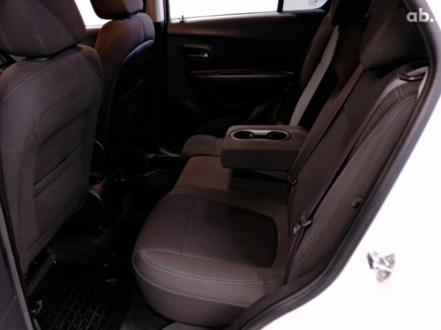 Белый Шевроле Trax, объемом двигателя 1.4 л и пробегом 123 тыс. км за 9900 $, фото 7 на Automoto.ua