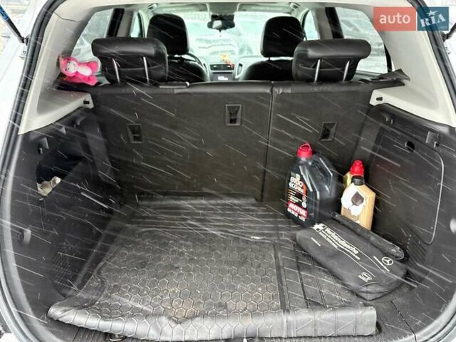 Белый Шевроле Trax, объемом двигателя 1.4 л и пробегом 94 тыс. км за 9690 $, фото 39 на Automoto.ua