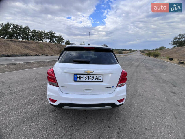 Белый Шевроле Trax, объемом двигателя 1.6 л и пробегом 102 тыс. км за 14500 $, фото 25 на Automoto.ua