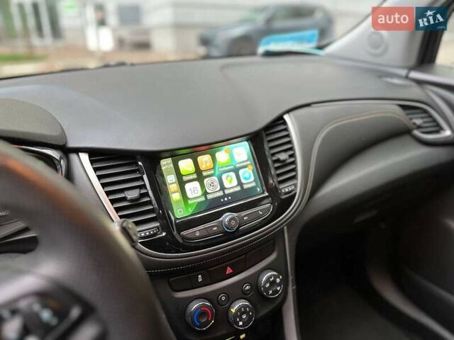 Белый Шевроле Trax, объемом двигателя 1.4 л и пробегом 116 тыс. км за 11500 $, фото 10 на Automoto.ua