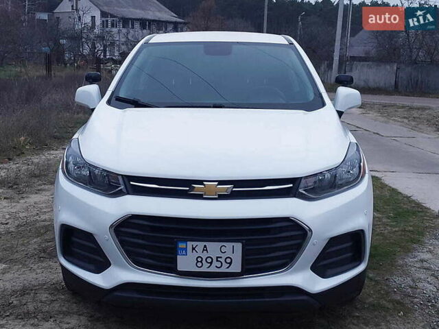 Білий Шевроле Trax, об'ємом двигуна 1.36 л та пробігом 62 тис. км за 12600 $, фото 1 на Automoto.ua