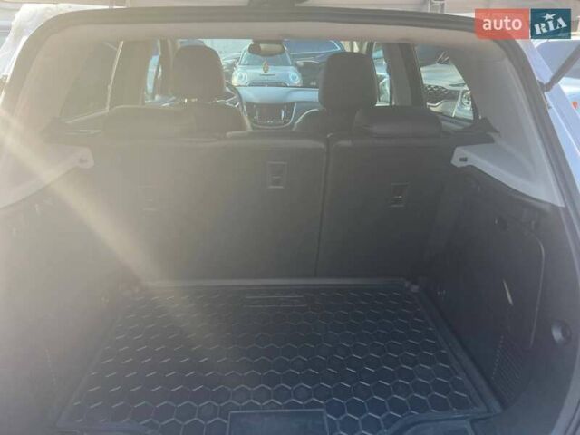 Білий Шевроле Trax, об'ємом двигуна 1.4 л та пробігом 133 тис. км за 12800 $, фото 16 на Automoto.ua