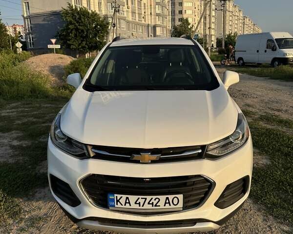 Білий Шевроле Trax, об'ємом двигуна 1.4 л та пробігом 87 тис. км за 13100 $, фото 1 на Automoto.ua