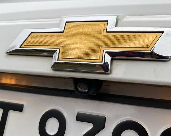 Белый Шевроле Trax, объемом двигателя 1.36 л и пробегом 76 тыс. км за 11850 $, фото 18 на Automoto.ua