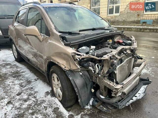 Бежевий Шевроле Trax, об'ємом двигуна 1.4 л та пробігом 180 тис. км за 7500 $, фото 6 на Automoto.ua