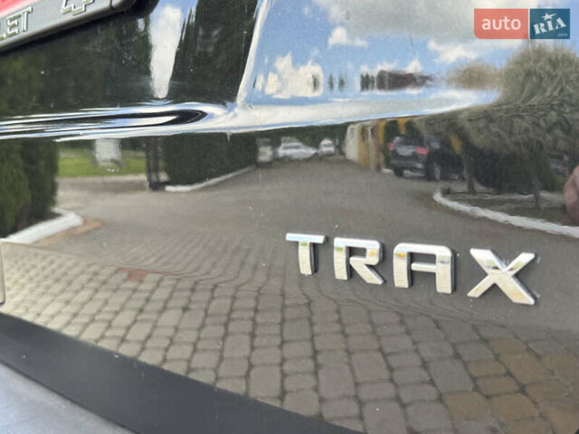 Черный Шевроле Trax, объемом двигателя 1.7 л и пробегом 182 тыс. км за 11300 $, фото 24 на Automoto.ua