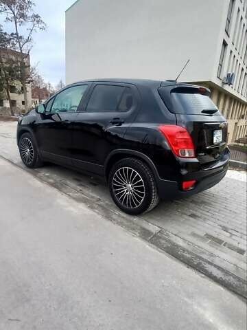 Чорний Шевроле Trax, об'ємом двигуна 1.36 л та пробігом 126 тис. км за 10600 $, фото 4 на Automoto.ua