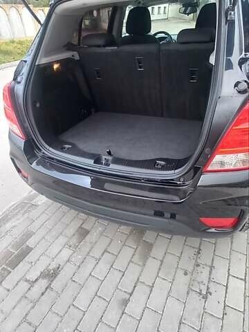 Чорний Шевроле Trax, об'ємом двигуна 1.36 л та пробігом 126 тис. км за 10600 $, фото 14 на Automoto.ua