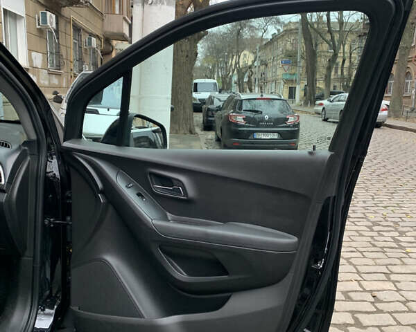 Чорний Шевроле Trax, об'ємом двигуна 1.36 л та пробігом 61 тис. км за 11700 $, фото 20 на Automoto.ua