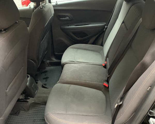 Чорний Шевроле Trax, об'ємом двигуна 1.36 л та пробігом 61 тис. км за 11700 $, фото 17 на Automoto.ua