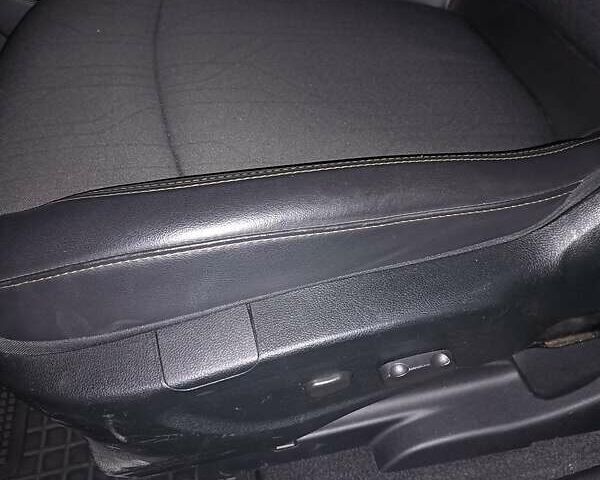 Черный Шевроле Trax, объемом двигателя 1.36 л и пробегом 69 тыс. км за 11600 $, фото 27 на Automoto.ua