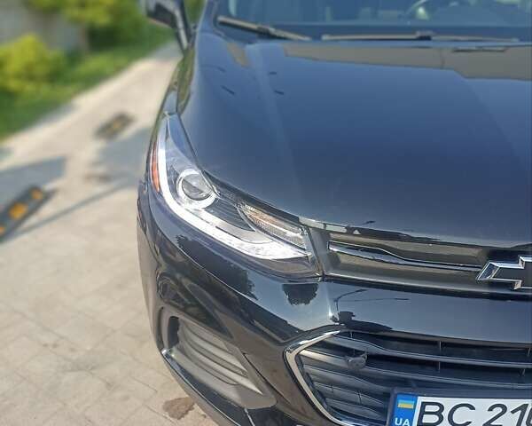 Черный Шевроле Trax, объемом двигателя 1.36 л и пробегом 69 тыс. км за 11600 $, фото 7 на Automoto.ua