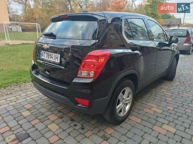 Черный Шевроле Trax, объемом двигателя 1.36 л и пробегом 81 тыс. км за 10950 $, фото 7 на Automoto.ua