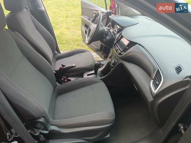 Черный Шевроле Trax, объемом двигателя 1.36 л и пробегом 81 тыс. км за 10950 $, фото 11 на Automoto.ua