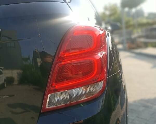 Черный Шевроле Trax, объемом двигателя 1.36 л и пробегом 69 тыс. км за 11600 $, фото 4 на Automoto.ua