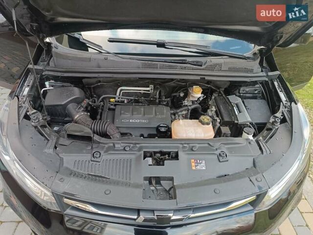 Черный Шевроле Trax, объемом двигателя 1.36 л и пробегом 81 тыс. км за 10950 $, фото 25 на Automoto.ua