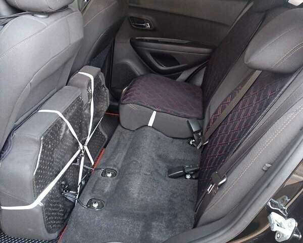 Черный Шевроле Trax, объемом двигателя 1.36 л и пробегом 31 тыс. км за 14000 $, фото 15 на Automoto.ua