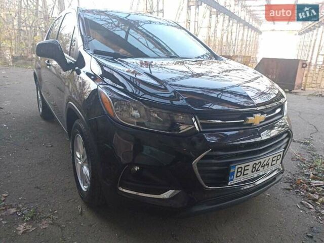 Черный Шевроле Trax, объемом двигателя 1.36 л и пробегом 31 тыс. км за 14000 $, фото 4 на Automoto.ua
