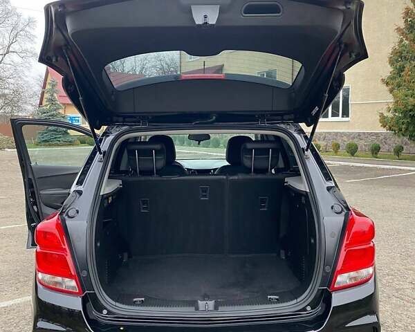 Черный Шевроле Trax, объемом двигателя 1.4 л и пробегом 68 тыс. км за 11950 $, фото 24 на Automoto.ua