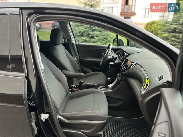 Чорний Шевроле Trax, об'ємом двигуна 1.36 л та пробігом 84 тис. км за 11999 $, фото 22 на Automoto.ua