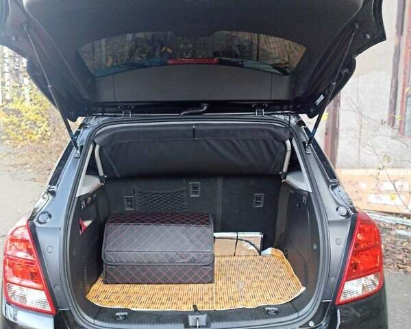 Черный Шевроле Trax, объемом двигателя 1.36 л и пробегом 31 тыс. км за 14000 $, фото 19 на Automoto.ua