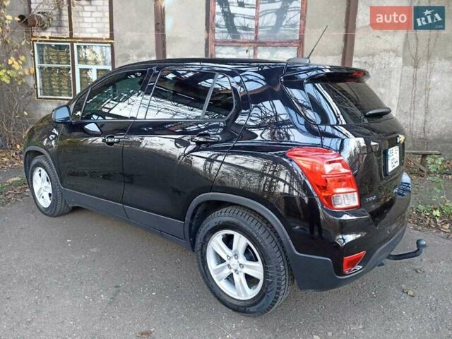 Черный Шевроле Trax, объемом двигателя 1.36 л и пробегом 31 тыс. км за 14000 $, фото 1 на Automoto.ua