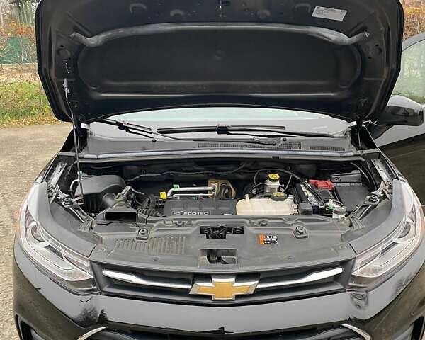 Черный Шевроле Trax, объемом двигателя 1.4 л и пробегом 68 тыс. км за 11950 $, фото 31 на Automoto.ua